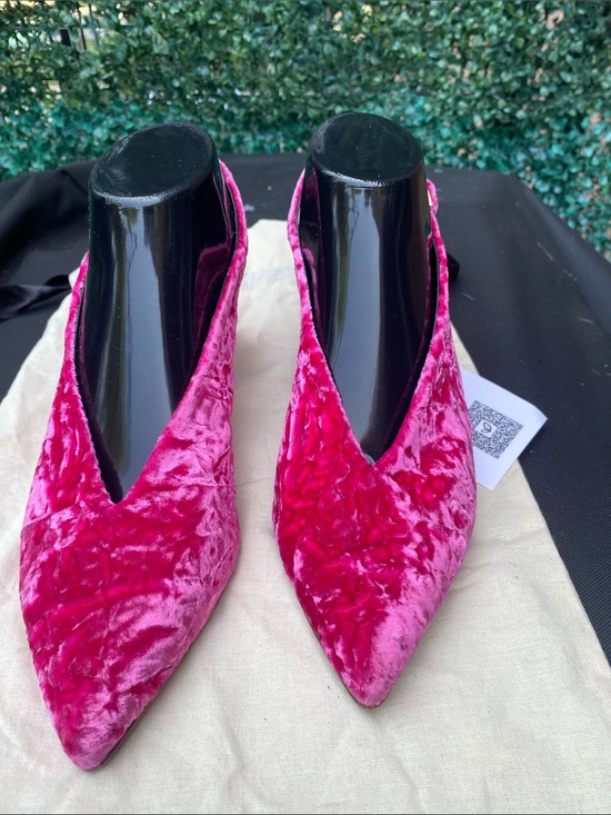 Isabel Marant Shoes - Tibi V Fuchsia Crushed Velvet kitten heel sz37/7